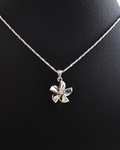 Petite Single Diamond Hering Propeller featuring an 18-inch chain