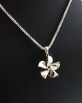 Mens Small Hering Propeller featuring a 20 inch chain